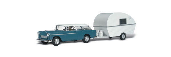 Woodland Scenics 5532 HO Autoscene Thompson's Travelin' Trailer 1950's Nomad w/Tagalong Trailer & Figures