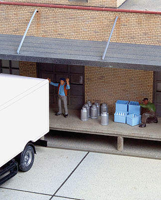 Walthers Scenemaster 4136 HO Scale Milk Cans, Bottles & Cases