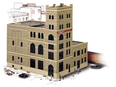 Walthers Cornerstone 3024 HO Scale Milwaukee Beer and Ale Brewery -- Kit - 12-3/8 x 10 x 12" 31.4 x 25.4 x 30.5cm