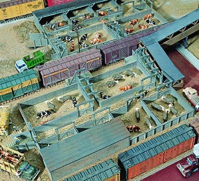 Walthers Cornerstone 3047 HO Scale Stock Yards - 2 Pens -- Kit - 9 x 7" 22.9 x 17.8cm