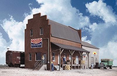 Walthers Cornerstone 3090 HO Scale Columbia Feed Mill -- Kit - 7-1/4 x 5-5/8 x 5-1/2" 18.4 x 14.3 x 14cm