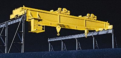 Walthers Cornerstone 3150 HO Scale Heavy-Duty Overhead Crane -- Kit - 11 x 2-3/8 x 2-5/16" 27.5 x 5.9 x 5.7cm