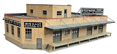 Walthers Cornerstone 3760 HO Scale Grocery Distributor -- Kit - 12-13/16 x 9" 32 x 22.5cm