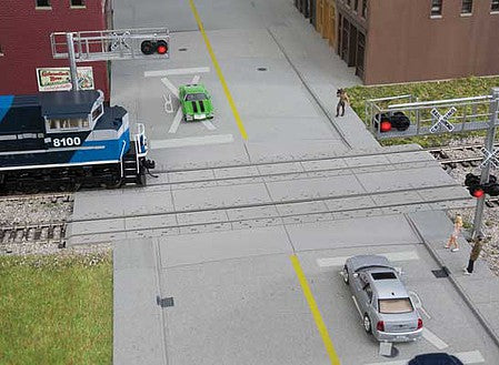 Walthers Cornerstone 4121 HO Scale Modern Concrete Grade Crossing -- Kit